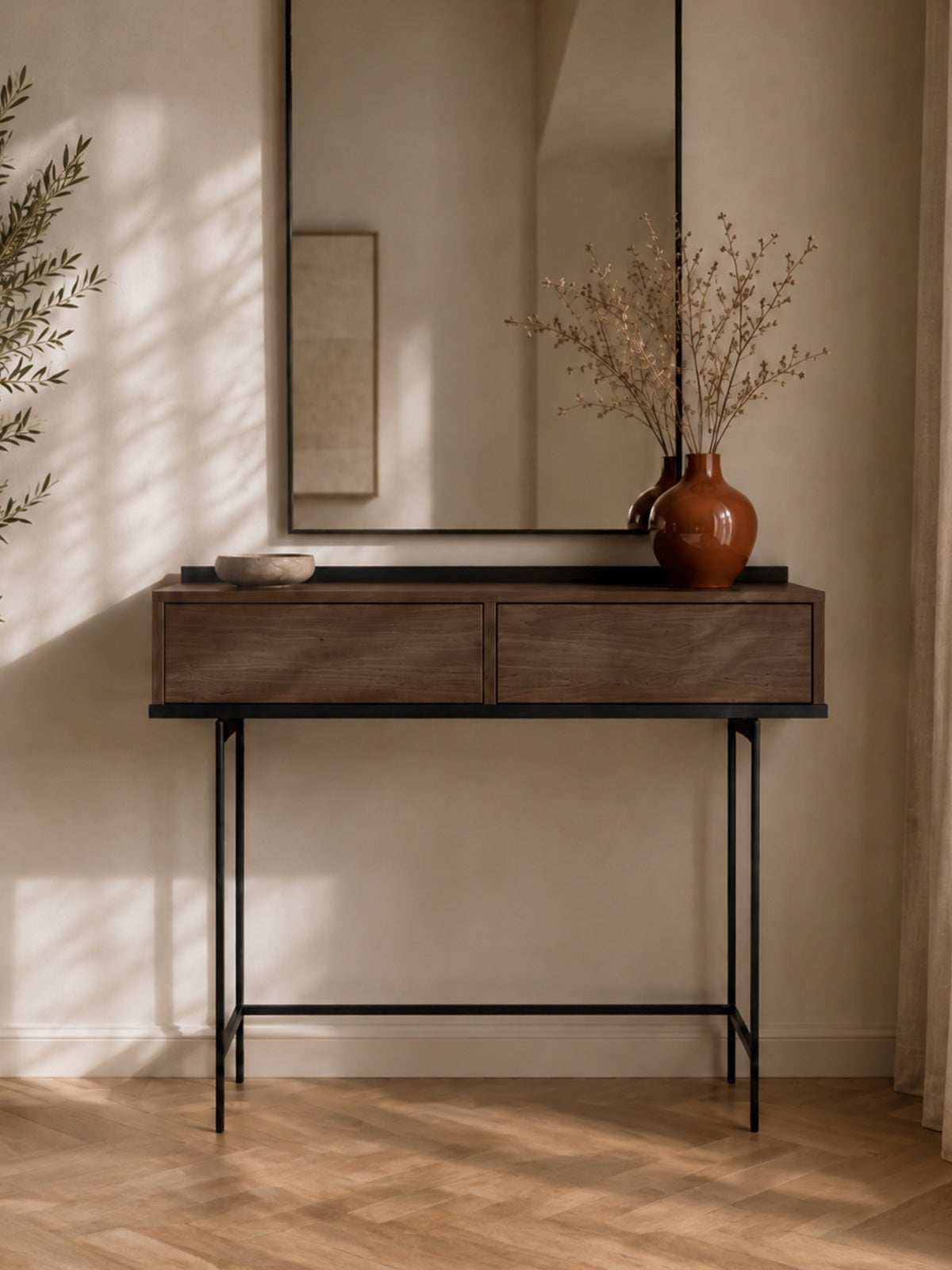 Consolă Zenar 100 cm orzech elegant cu picioare metalice negre și două sertare
