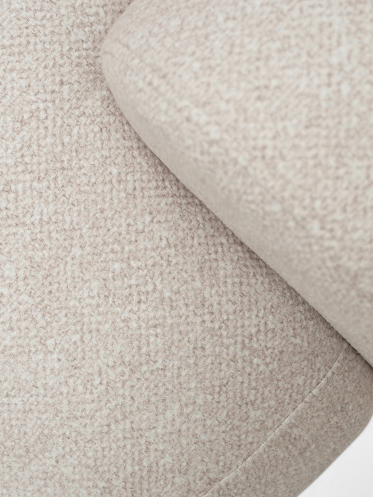 Colțar Lotulis L II cu funcție de dormit detaliu material textil deschis și cusături