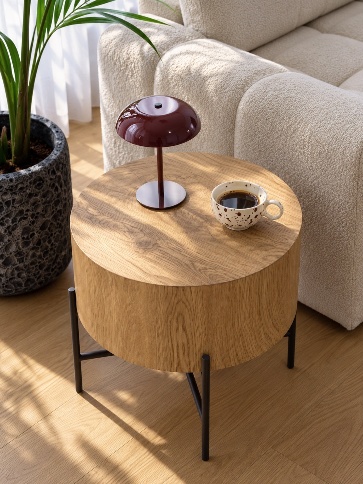 masă kawowy okragly Liviano 45 cm z metalowymi nogami - stejar natural / negru
