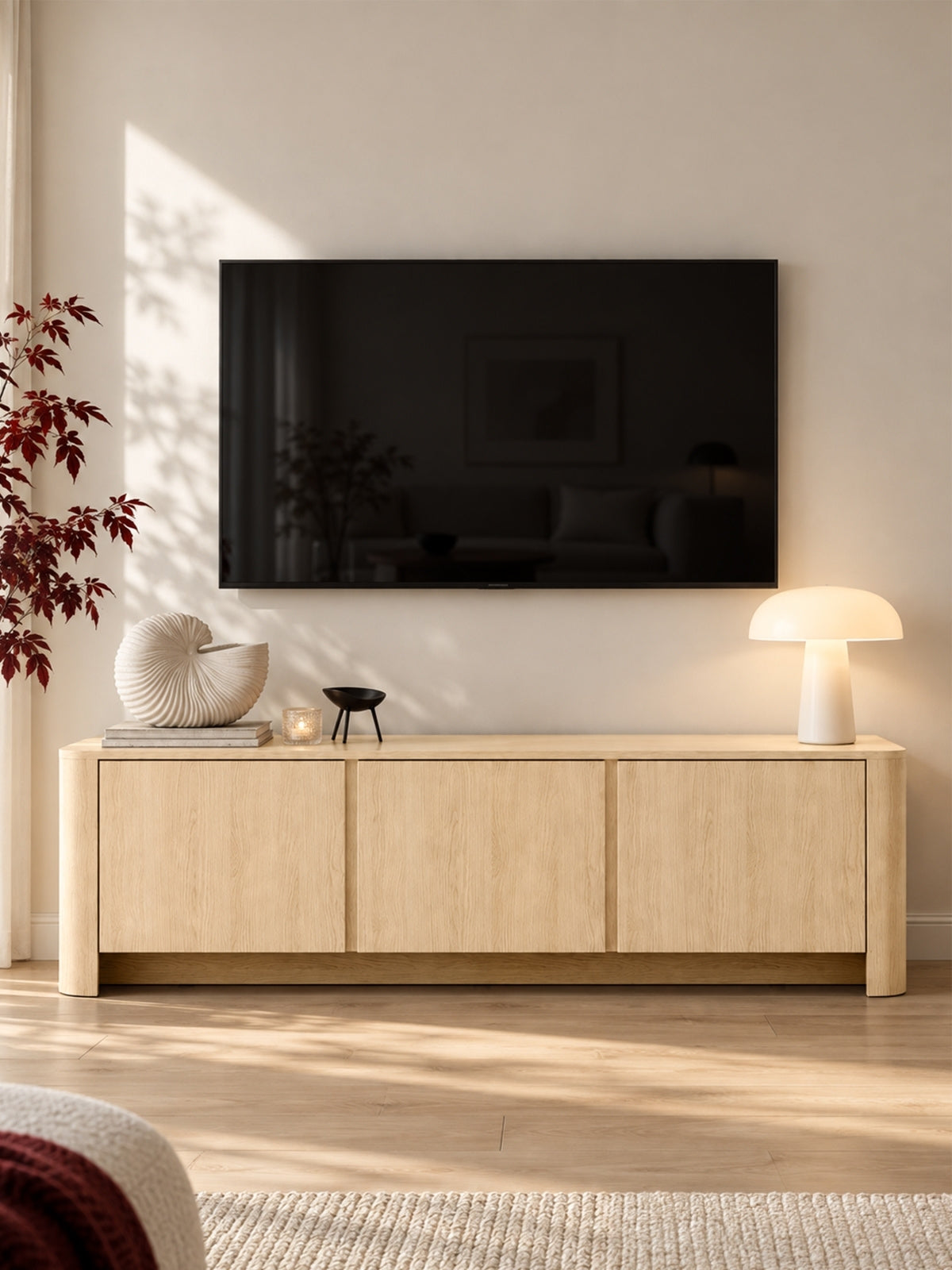 Comodă TV Sorrenti 168 cm culoare stejar vicenza, lemn deschis, 3 uși, stil modern