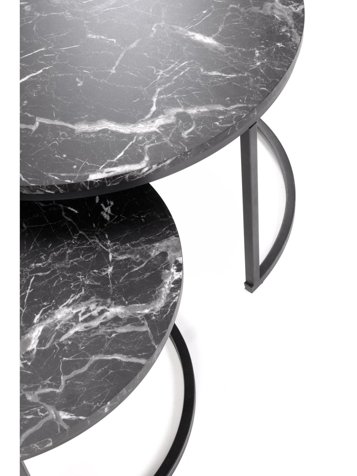 Set de 2 mese rotunde de cafea Kavino cu blat negru de marmură și picioare negre