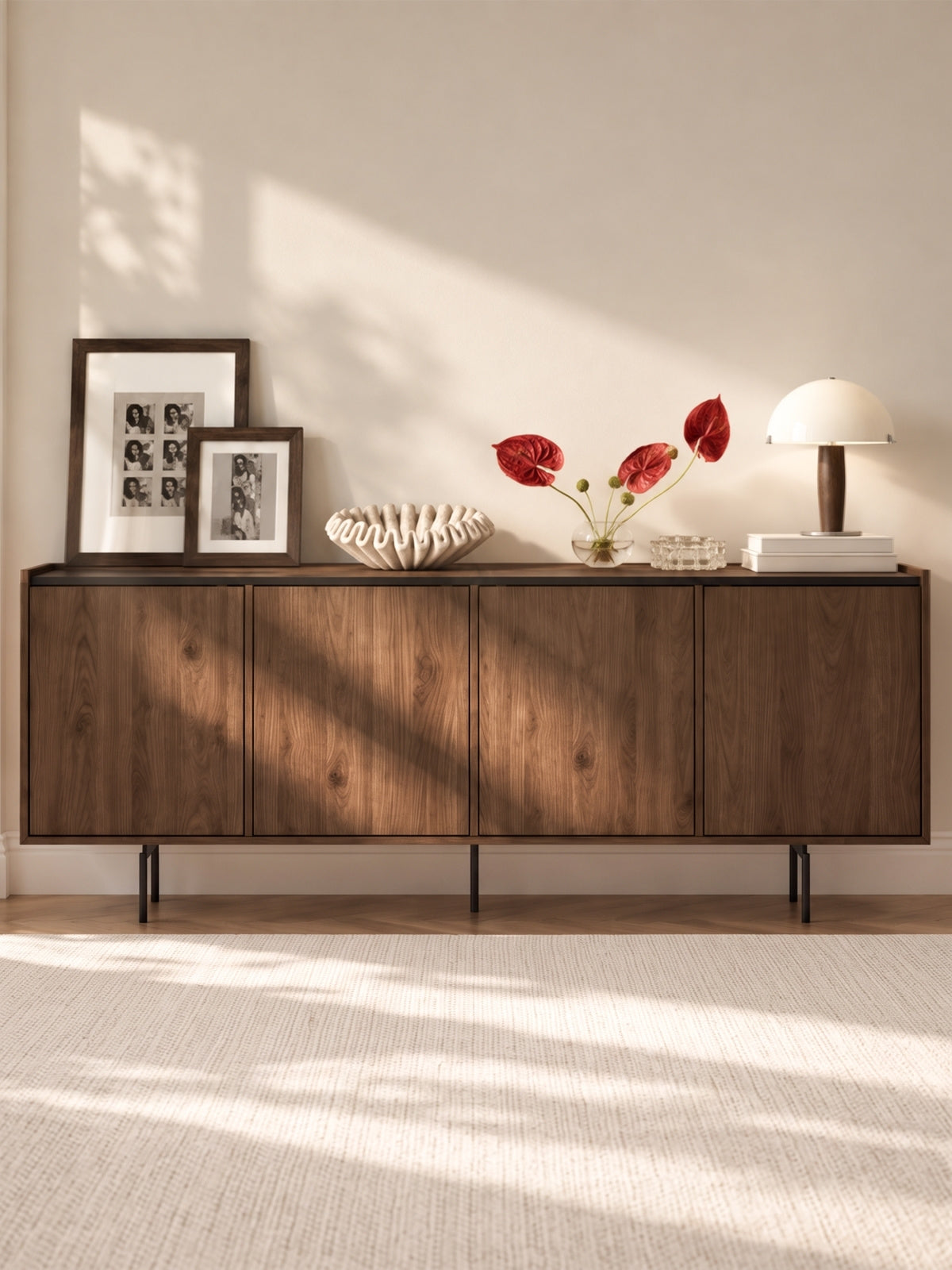 Comoda Zenar 200 cm cu patru uși - nuc elegant / negru
