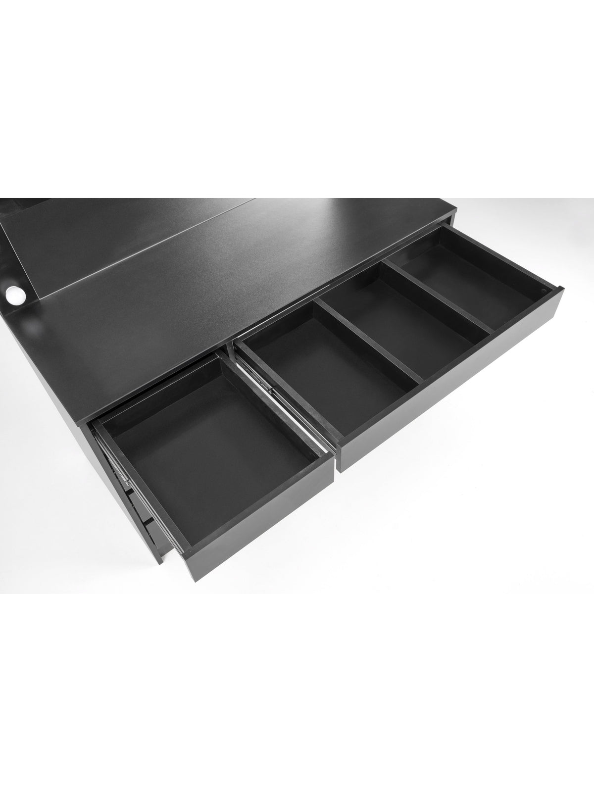 Toaletă Velinio XL 120 cm neagră cu cinci sertare și iluminare LED, vedere în interiorul sertarelor
