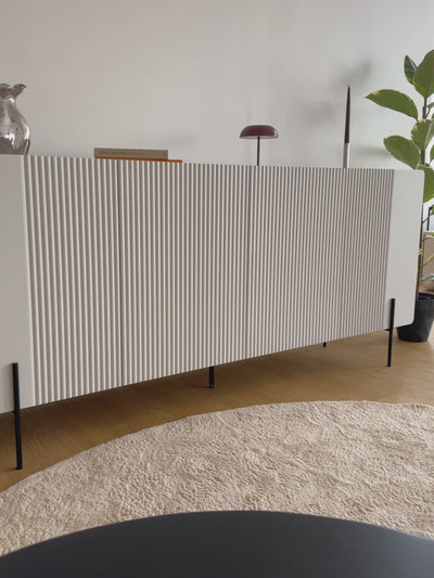 Komoda Malmi 200 cm czterodrzwiowa - kaszmir / czarne nóżki