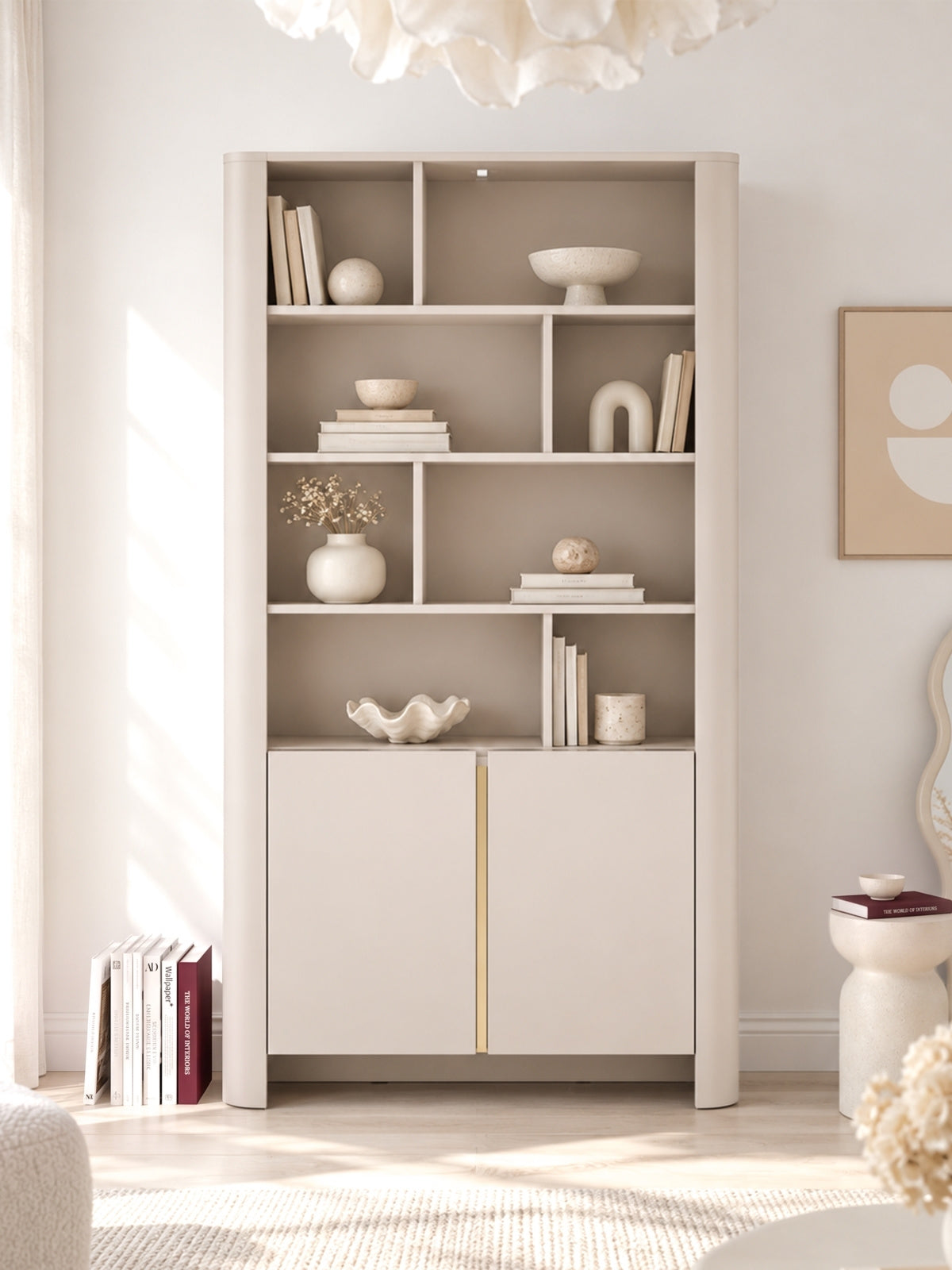 Raft Sorrenti 103 cm cu două uși, culoare cașmir cu profil decorativ auriu