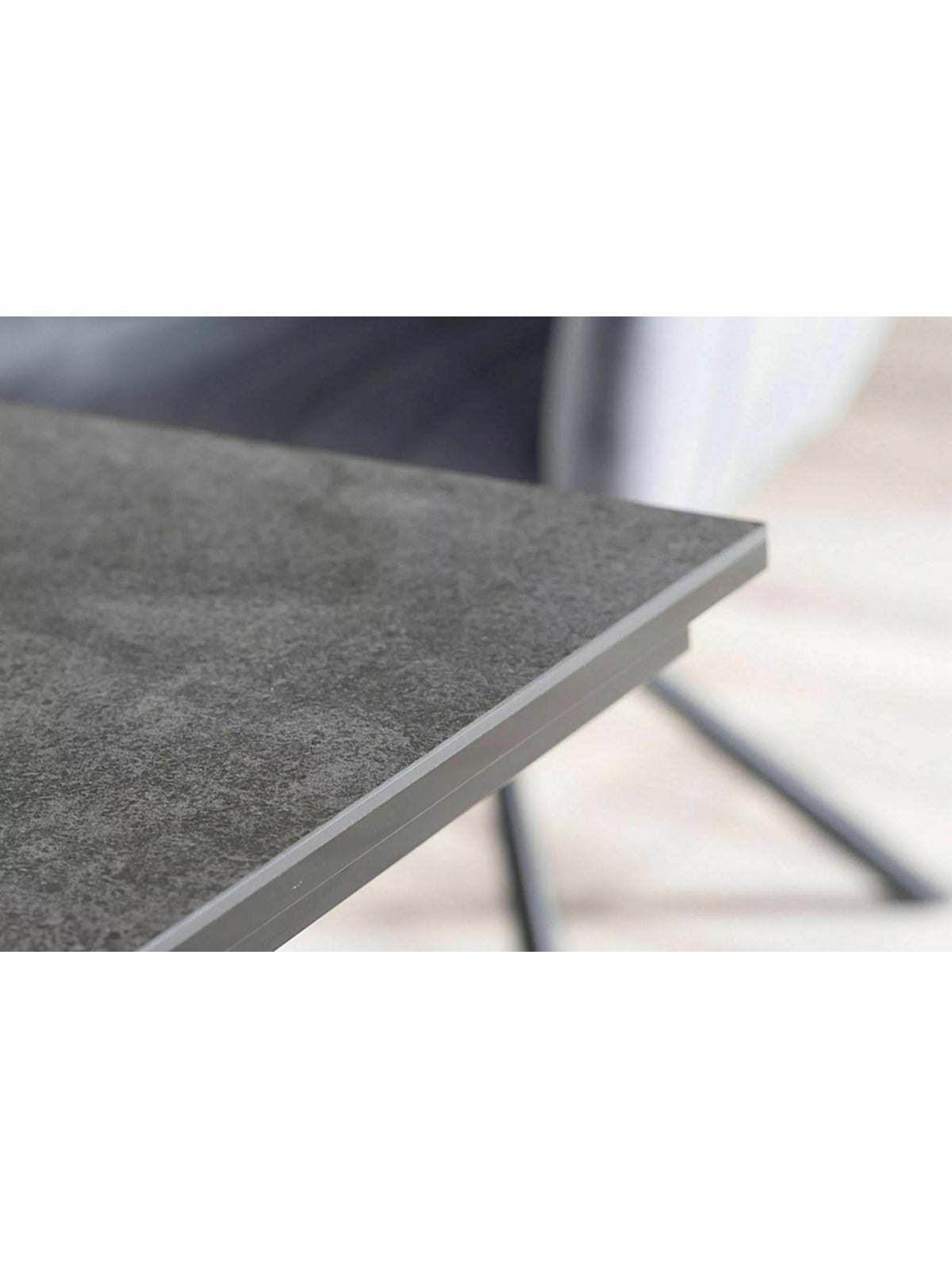Masă extensibilă Zanivo ceramică marmură gri picioare negre detaliu blat